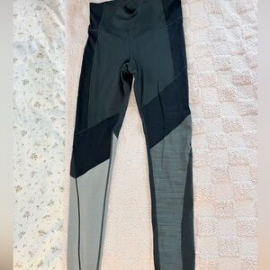 Under Armour Charcoal and Black Fitted Leggings